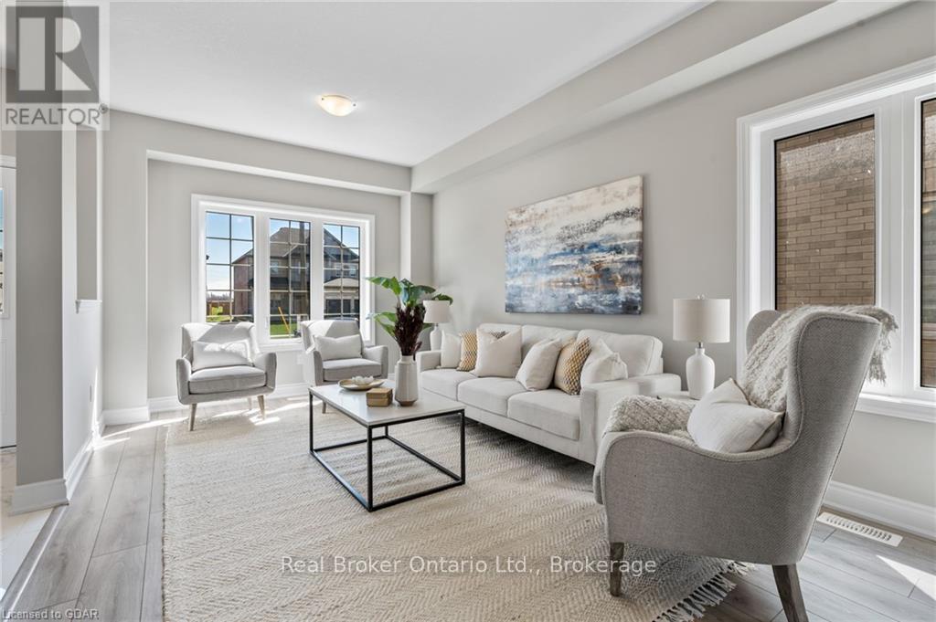 15 Venture Way, Thorold, Ontario  L2V 0G9 - Photo 6 - X10877137