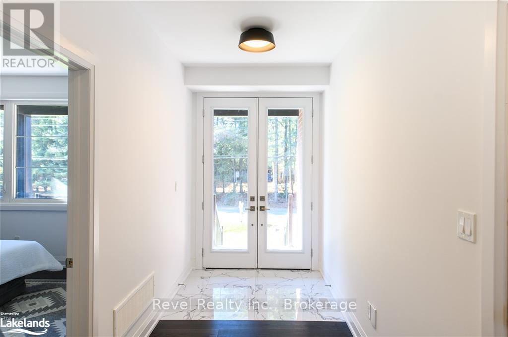 75 49th Street S, Wasaga Beach, Ontario  L9Z 1Y2 - Photo 3 - S10438730