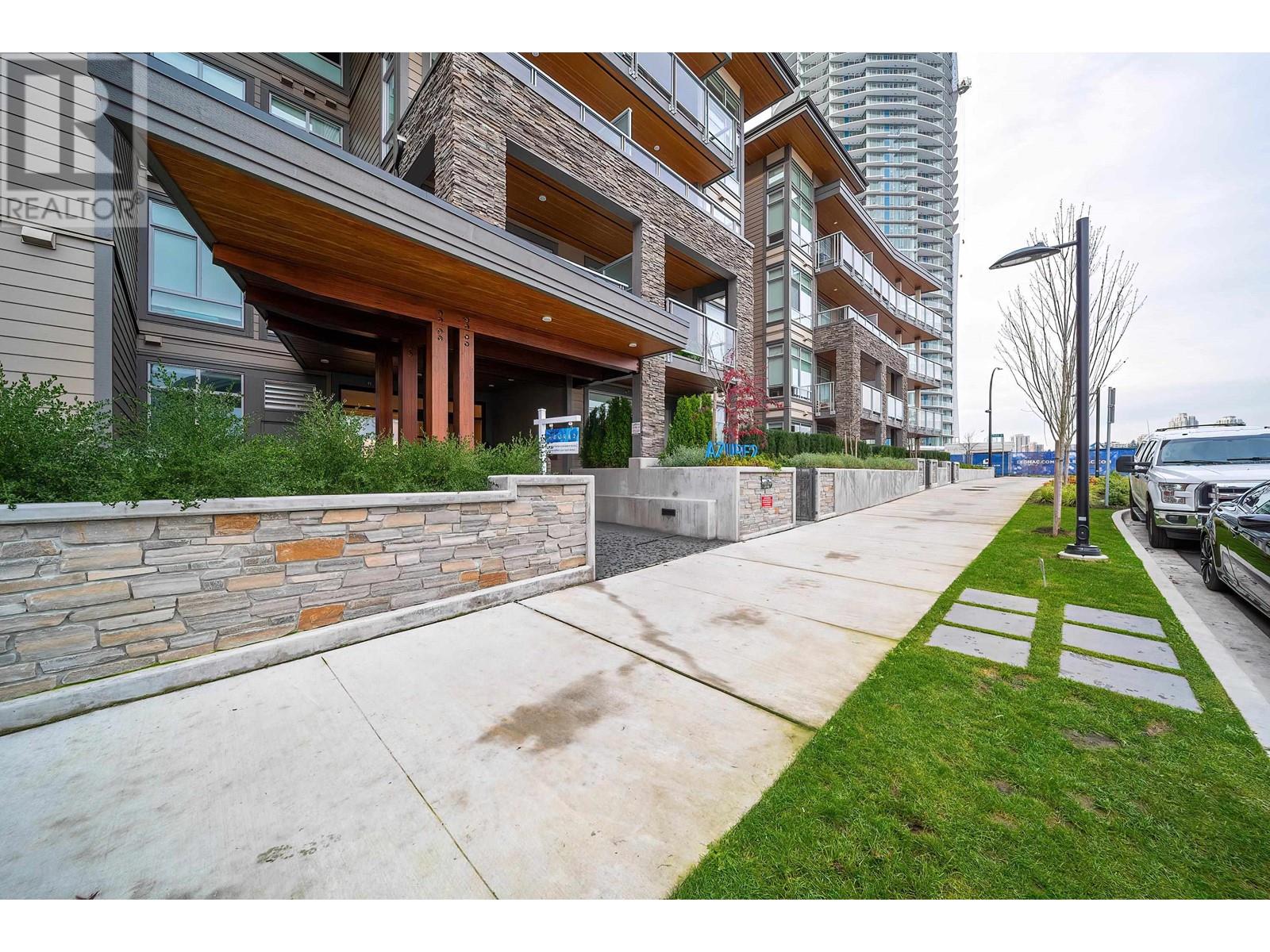 101 7799 17th Street, Burnaby, British Columbia  V3N 0J5 - Photo 2 - R2950729