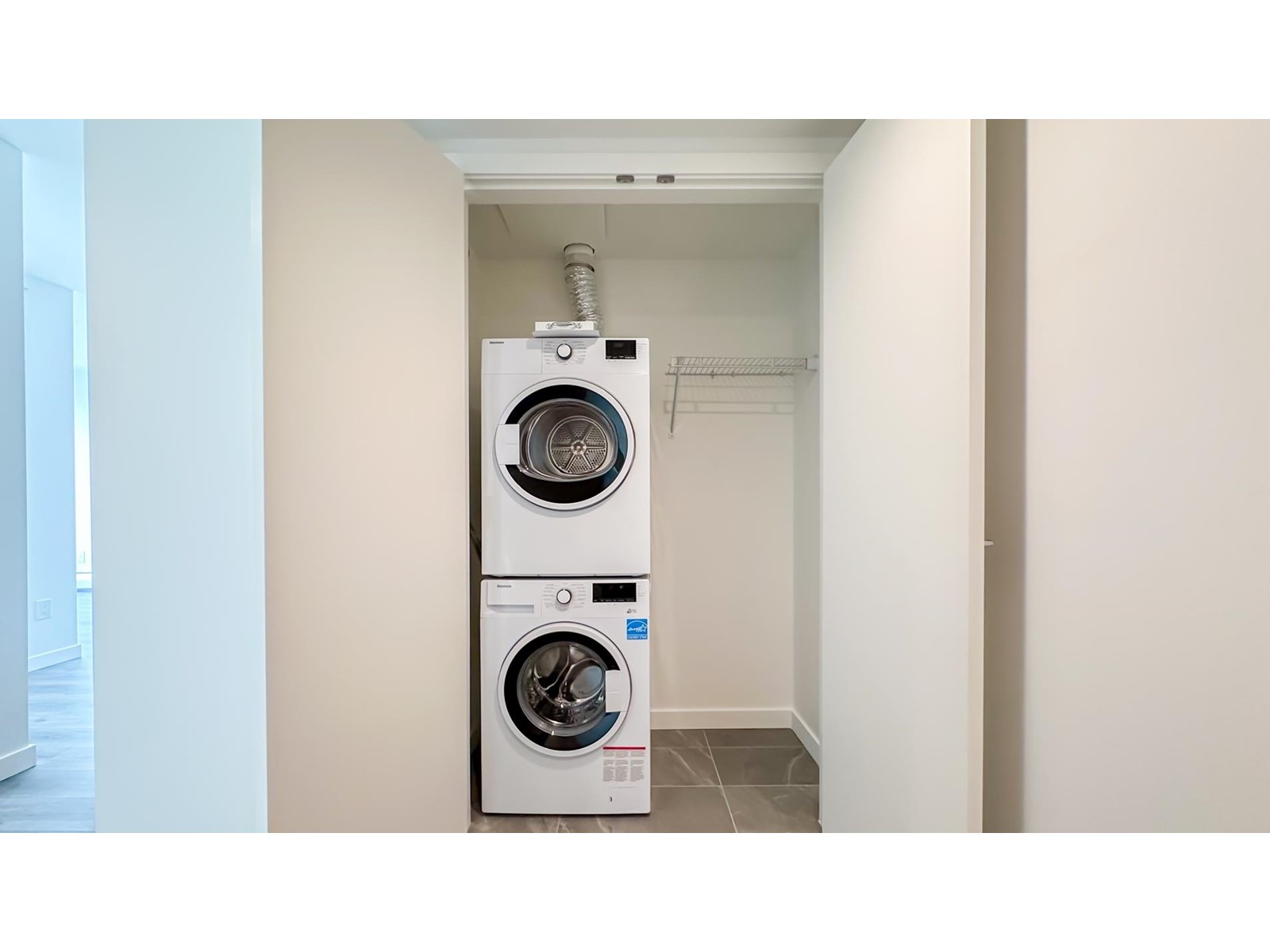2211 13350 Central Avenue, Surrey, British Columbia  V3T 0S1 - Photo 12 - R2950537