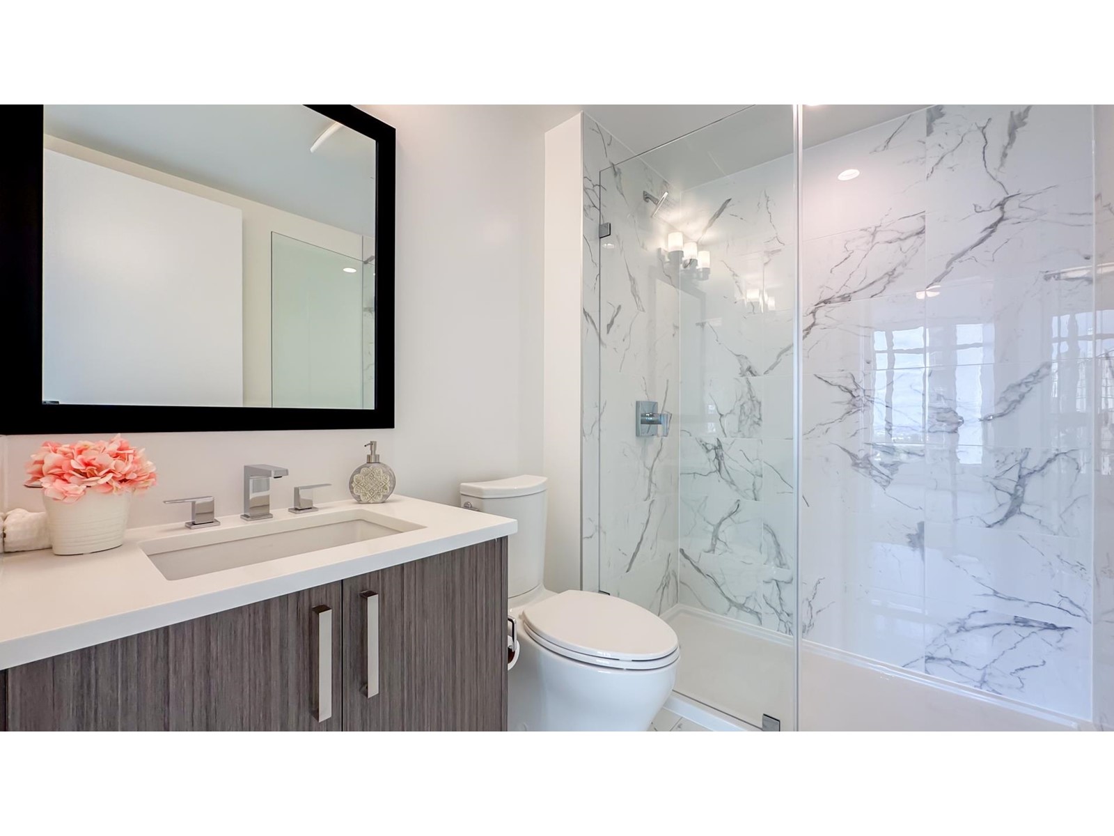 2211 13350 Central Avenue, Surrey, British Columbia  V3T 0S1 - Photo 9 - R2950537
