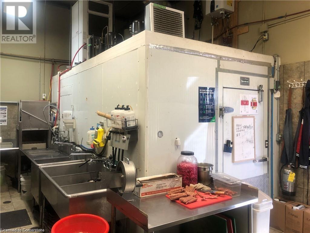 160 University Avenue W Unit# 19, Waterloo, Ontario  N2L 3E9 - Photo 7 - 40685567