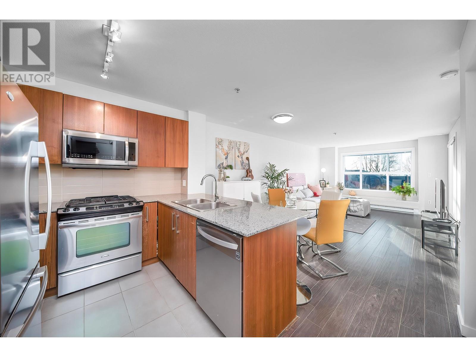 315 5885 Irmin Street, Burnaby, British Columbia  V5J 0C2 - Photo 12 - R2950731