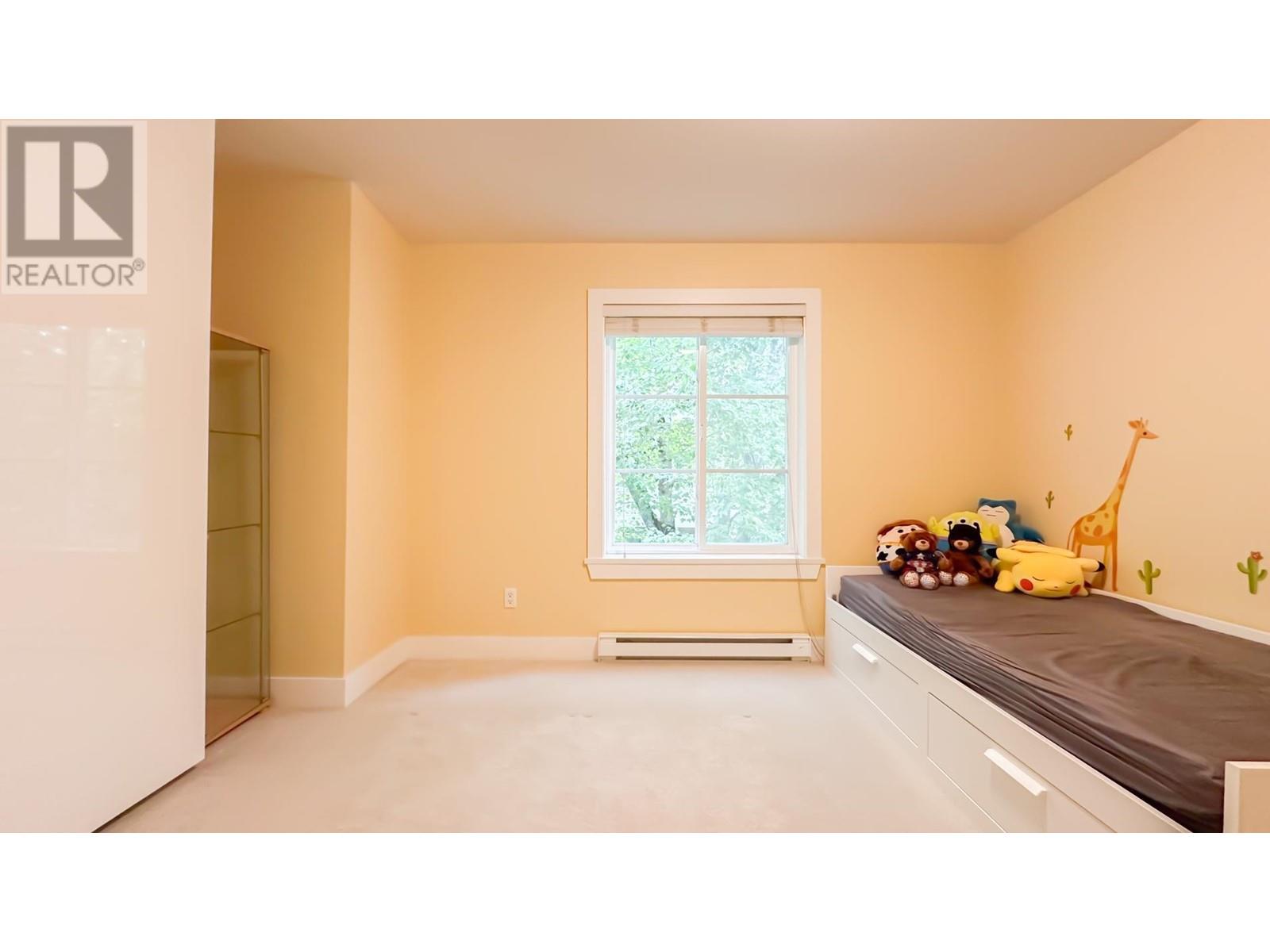Listing Picture 24 of 31 : 4 7520 GILBERT ROAD, Richmond / 烈治文 - 魯藝地產 Yvonne Lu Group - MLS Medallion Club Member