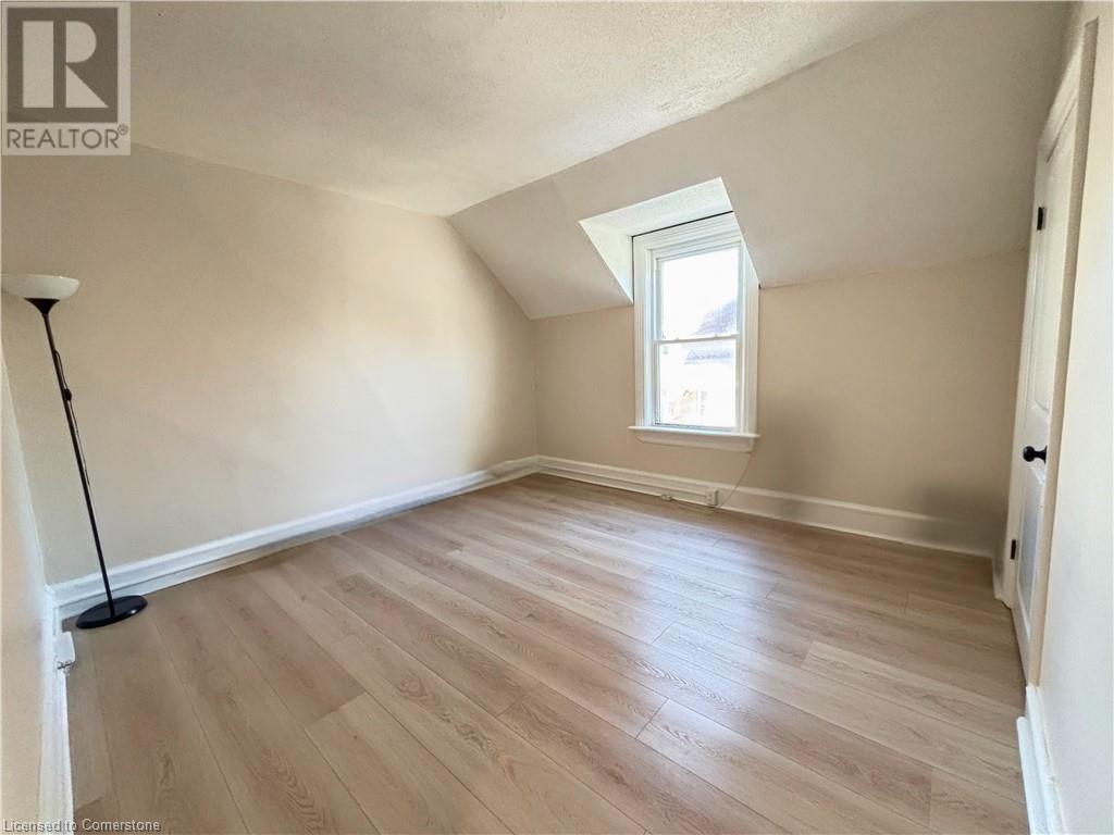 14 Serviss Street Unit# Upper, Cambridge, Ontario  N1R 2N3 - Photo 14 - 40685334