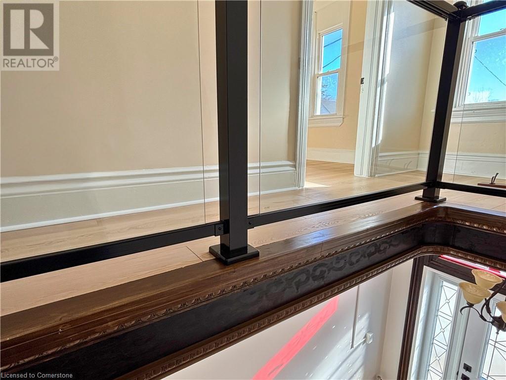 14 Serviss Street Unit# Upper, Cambridge, Ontario  N1R 2N3 - Photo 4 - 40685334