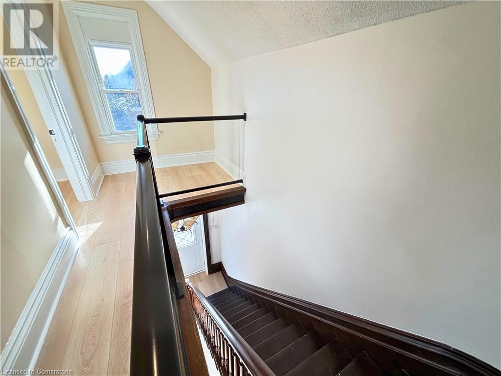 14 Serviss Street Unit# Upper, Cambridge, Ontario  N1R 2N3 - Photo 6 - 40685334