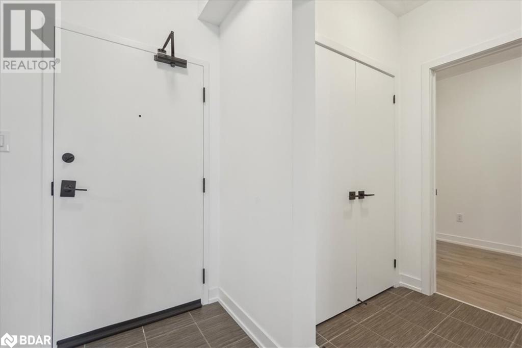 4 Spice Way Unit# 213, Barrie, Ontario  L9J 0M2 - Photo 9 - 40685571