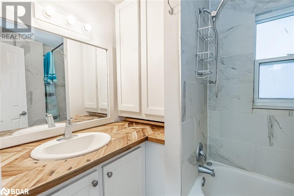 183 Dunlop Street W, Barrie, Ontario  L4N 1B4 - Photo 9 - 40685111