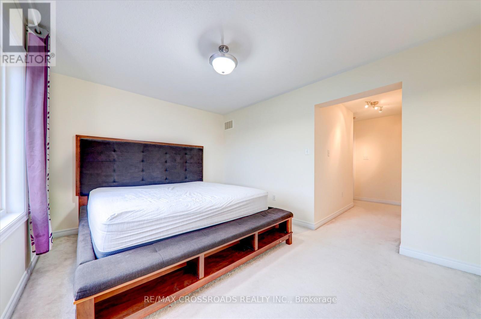 19 Kawneer Terrace, Toronto, Ontario  M1P 0C3 - Photo 25 - E11893902