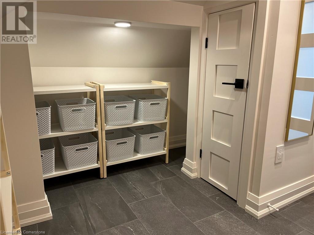 179 Paradise Road N Unit# Upper, Hamilton, Ontario  L8S 3T2 - Photo 10 - 40684981