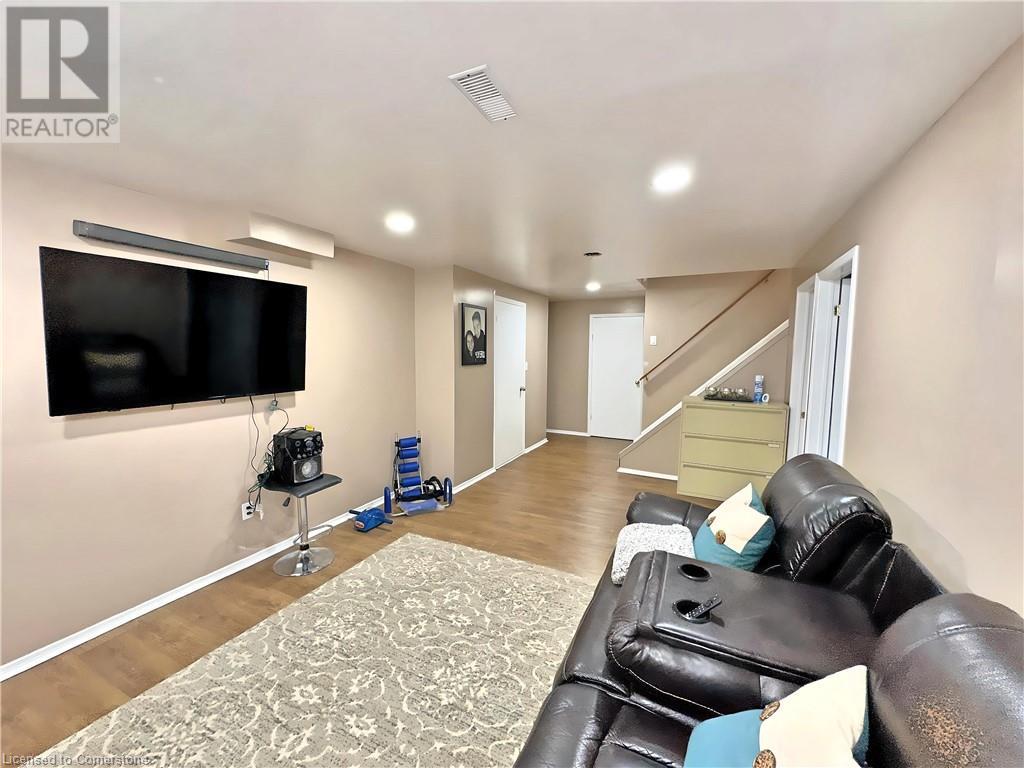 6 Vine Road, Grimsby, Ontario  L3M 5A2 - Photo 34 - 40666217