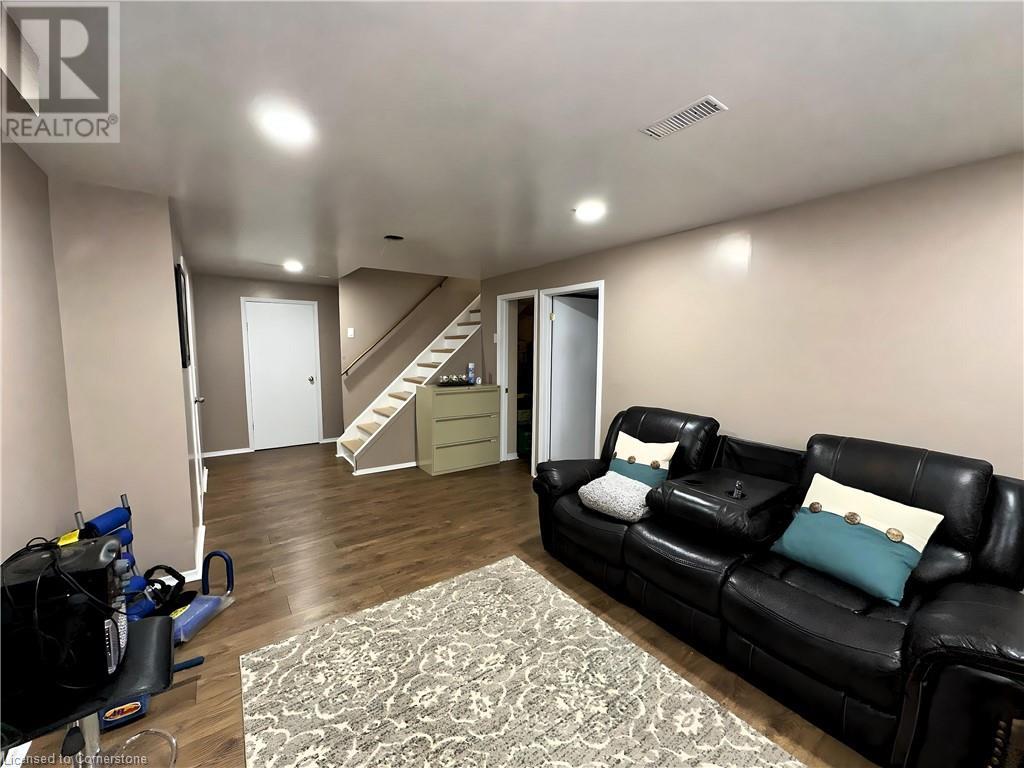 6 Vine Road, Grimsby, Ontario  L3M 5A2 - Photo 29 - 40666217