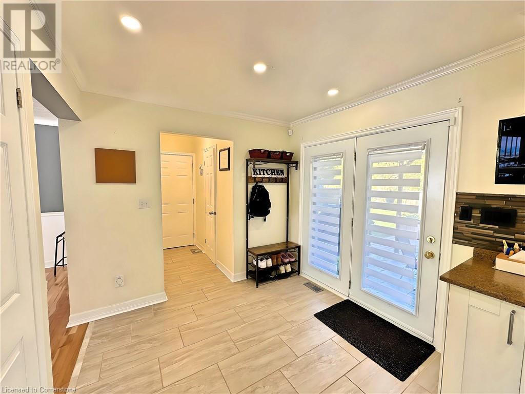 6 Vine Road, Grimsby, Ontario  L3M 5A2 - Photo 13 - 40666217