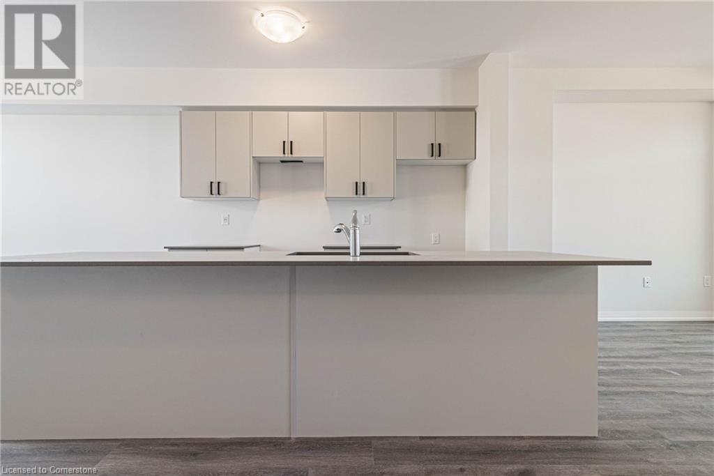 155 Equestrian Way Unit# 4, Cambridge, Ontario  N3E 0E8 - Photo 5 - 40679954