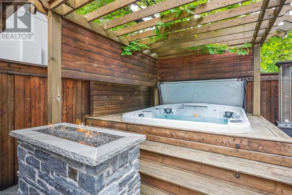 1031 Welwyn Drive, Mississauga, Ontario  L5J 3J2 - Photo 35 - 40676788