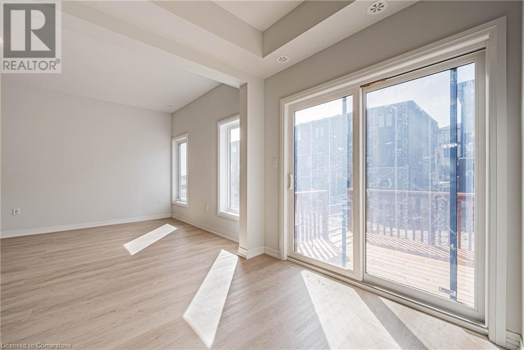 155 Equestrian Way Unit# 60, Cambridge, Ontario  N3E 0E8 - Photo 4 - 40679932