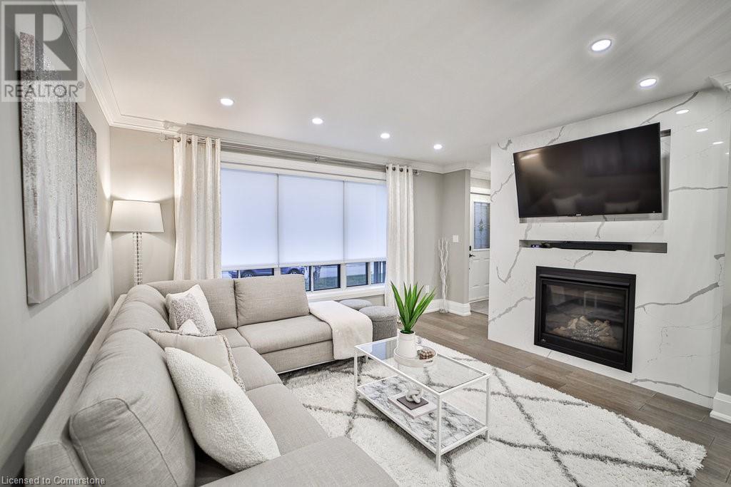 31 Nuffield Drive, Toronto, Ontario  M1E 1H3 - Photo 4 - 40685556