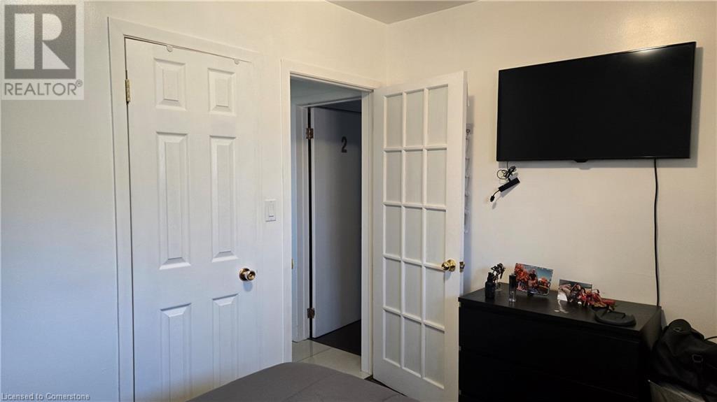 208 West 19th Street, Hamilton, Ontario  L9C 4J2 - Photo 10 - 40685434
