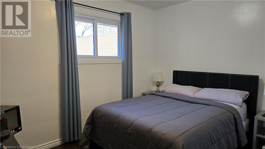 208 West 19th Street, Hamilton, Ontario  L9C 4J2 - Photo 11 - 40685434