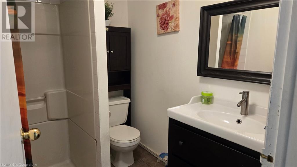 208 West 19th Street, Hamilton, Ontario  L9C 4J2 - Photo 13 - 40685434