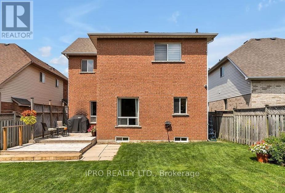 Upper - 11 Tom Edwards Drive, Whitby, Ontario  L1R 2R2 - Photo 22 - E11894773