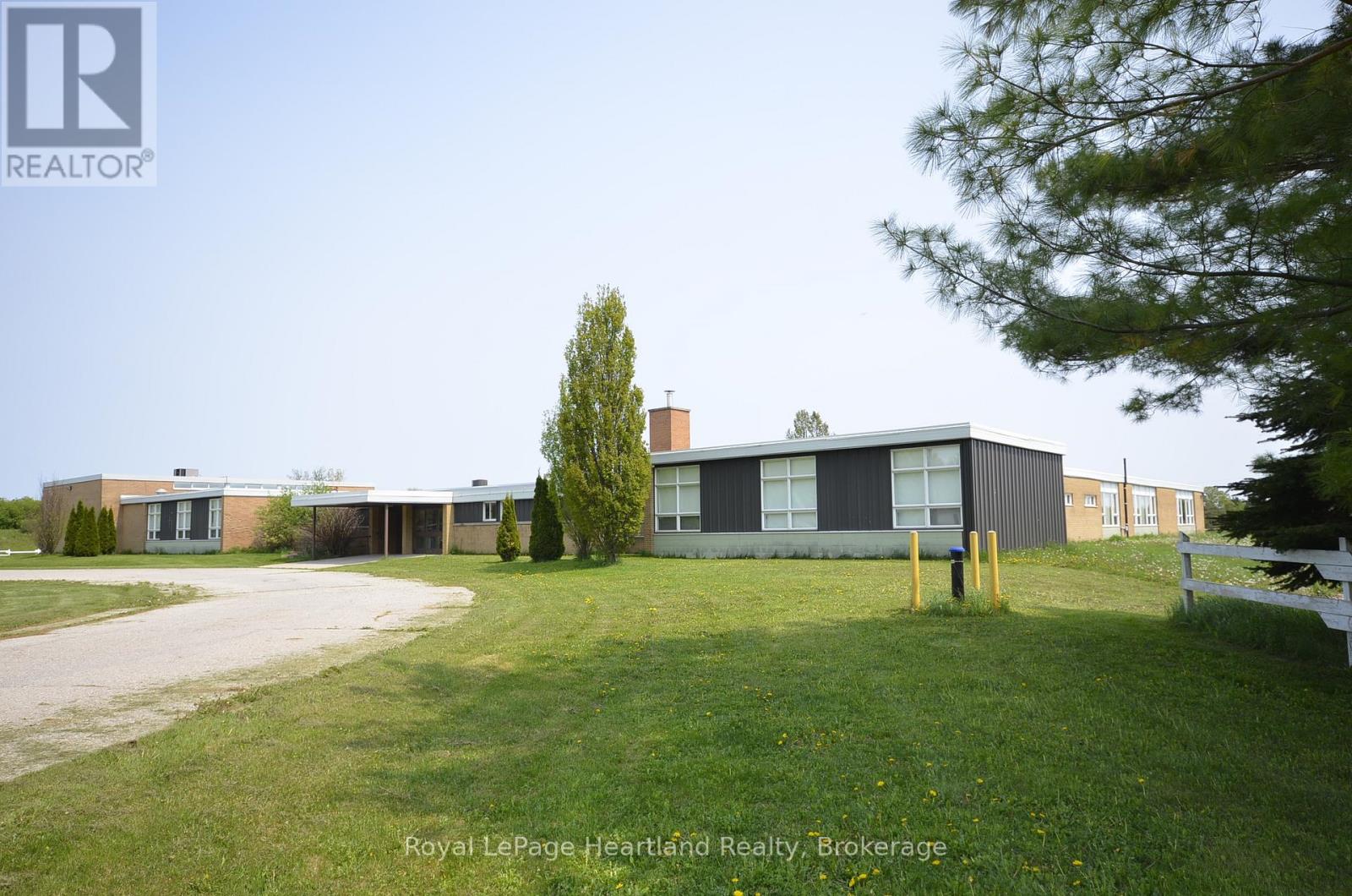 37375 Cut Line Road, Central Huron, Ontario  N0M 1L0 - Photo 3 - X11894849