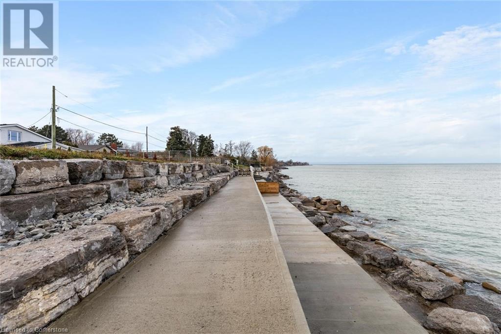 1073 N Service Road, Hamilton, Ontario  L8E 5E1 - Photo 35 - 40684791