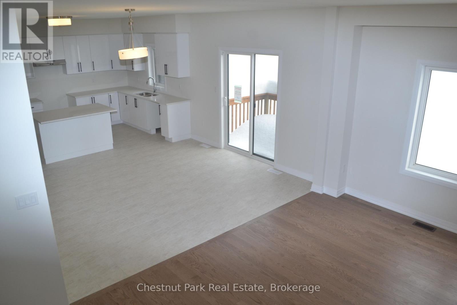 3035 Sandy Acres Avenue, Severn, Ontario  L3V 8R3 - Photo 13 - S11894875