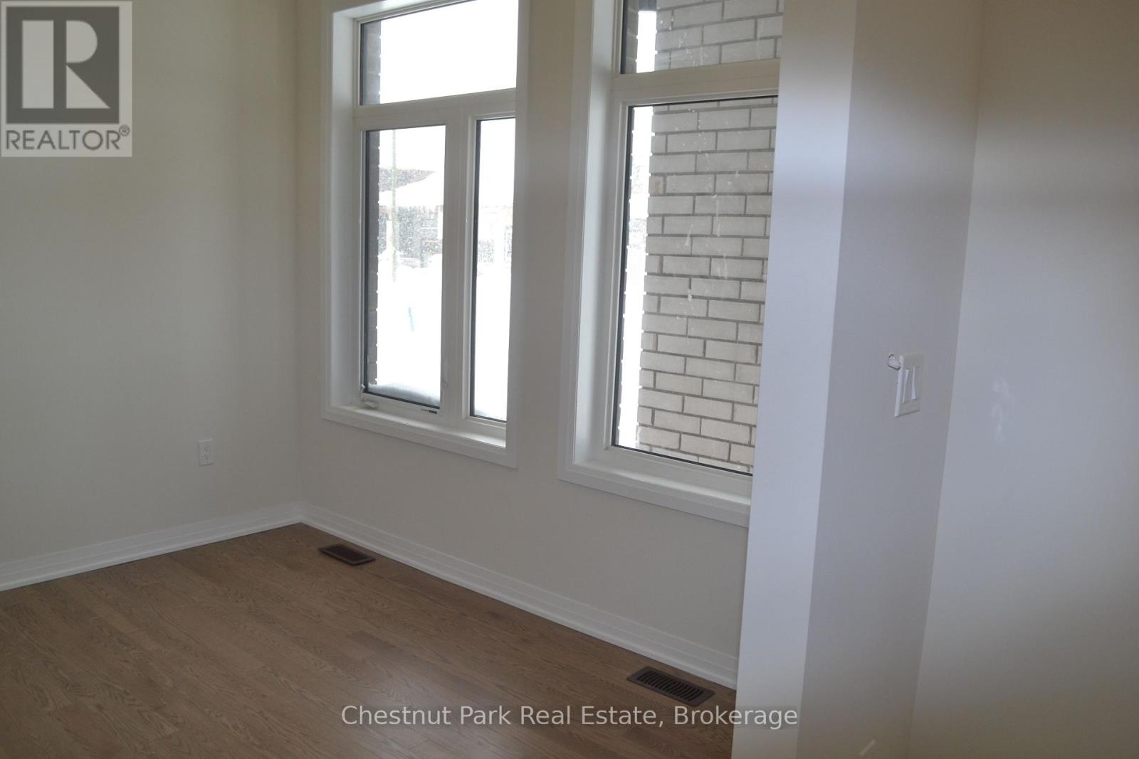 3035 Sandy Acres Avenue, Severn, Ontario  L3V 8R3 - Photo 3 - S11894875