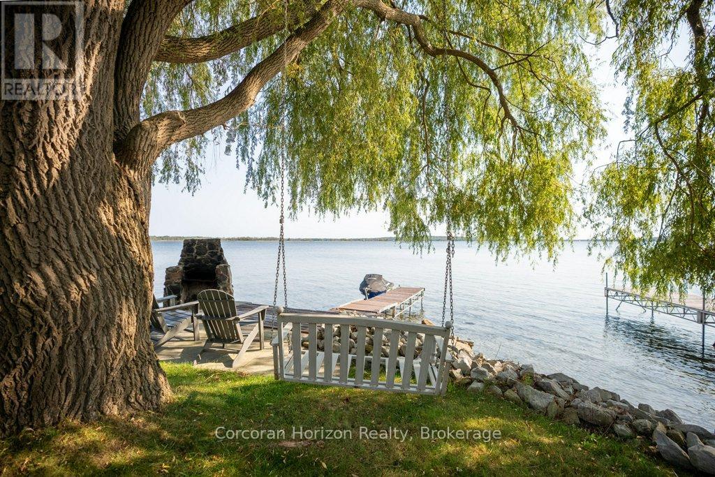 280 Robins Point Road, Tay, Ontario  L0K 2A0 - Photo 9 - S11894905