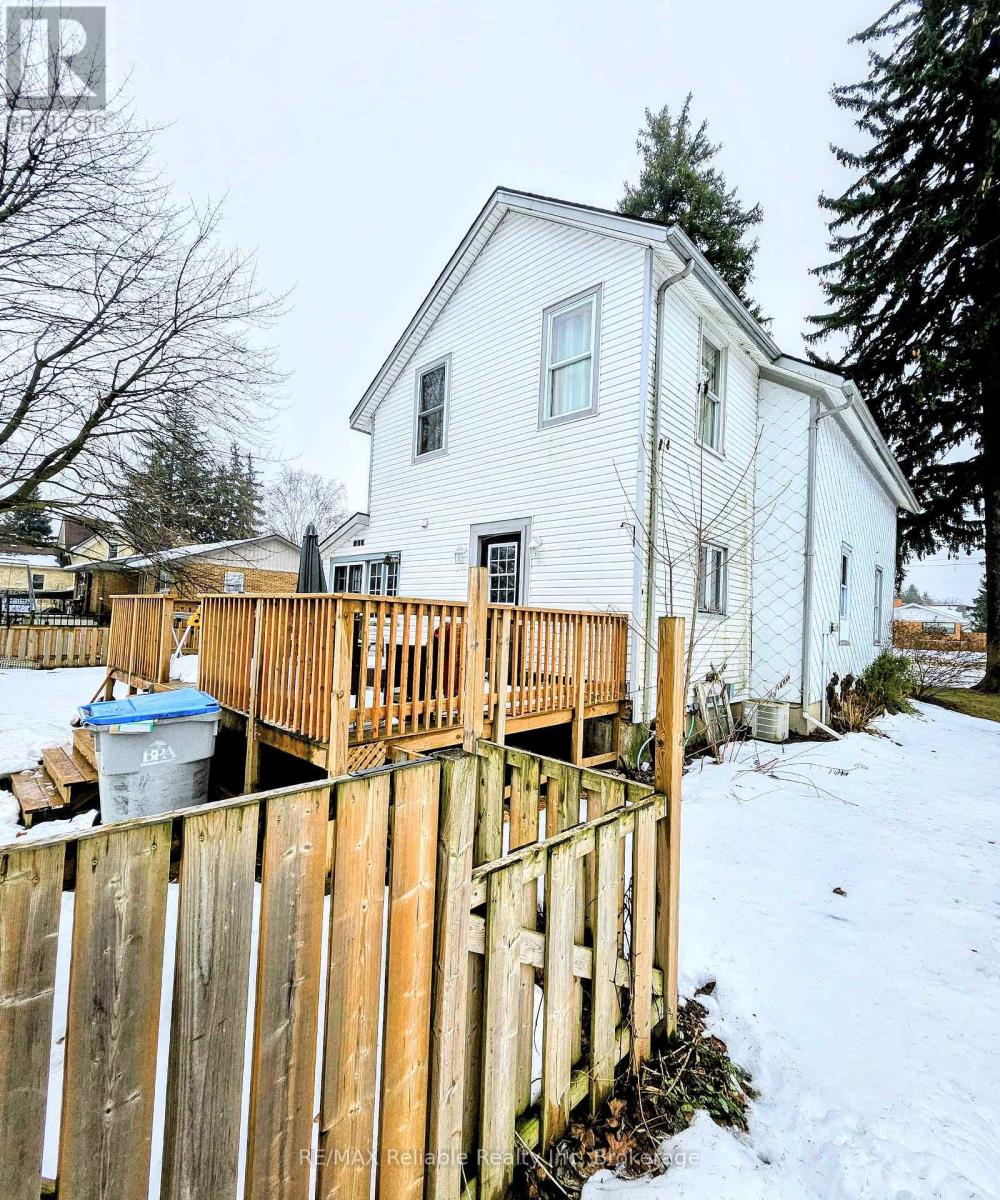 203 Princess Street E, Central Huron, Ontario  N0M 1L0 - Photo 2 - X11894865