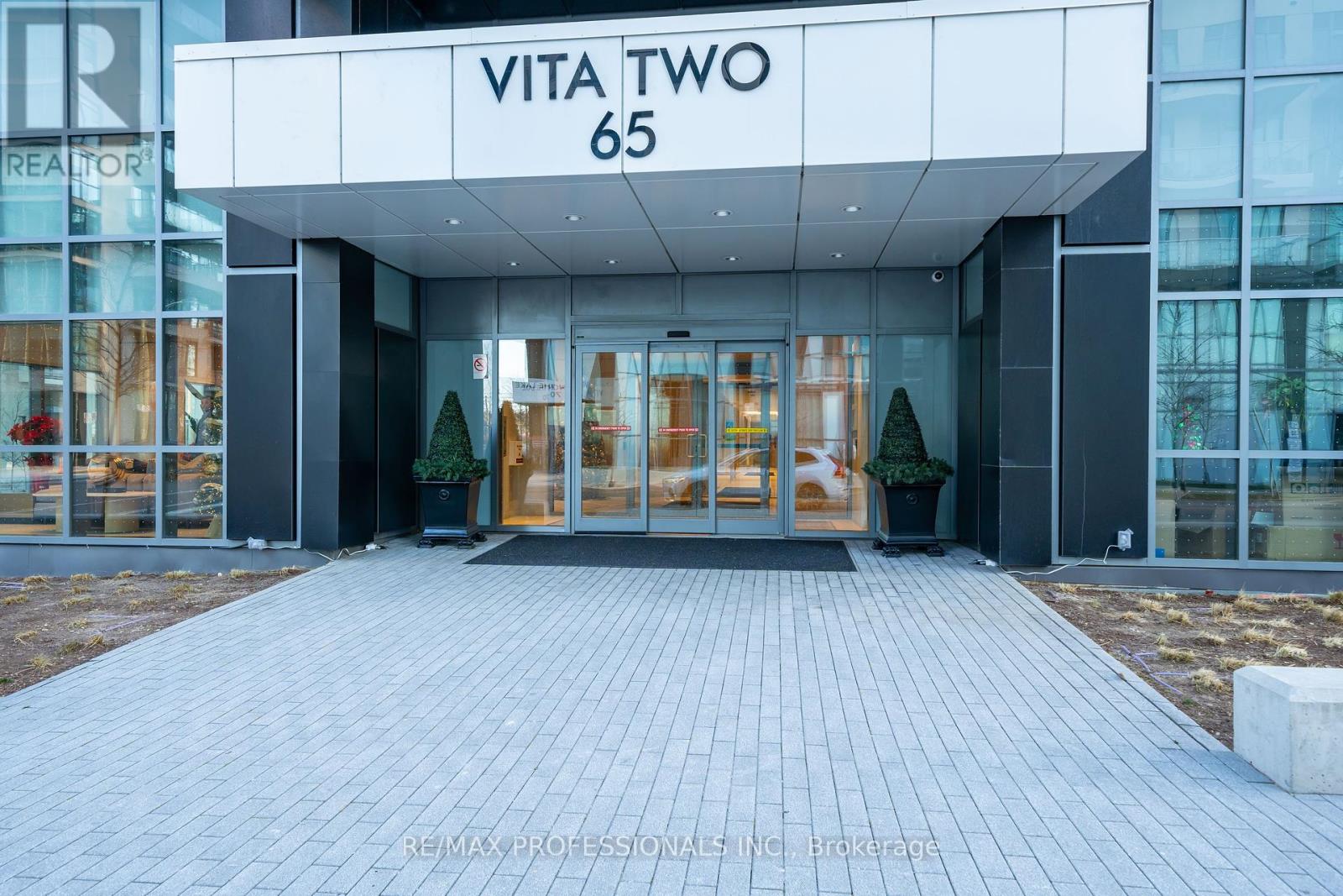 607 - 65 Annie Craig Drive, Toronto, Ontario  M8V 0G3 - Photo 2 - W11894864