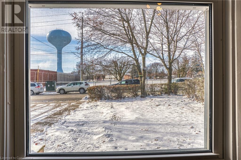 38 Oak Street, Stratford, Ontario  N5A 2G1 - Photo 10 - 40685516