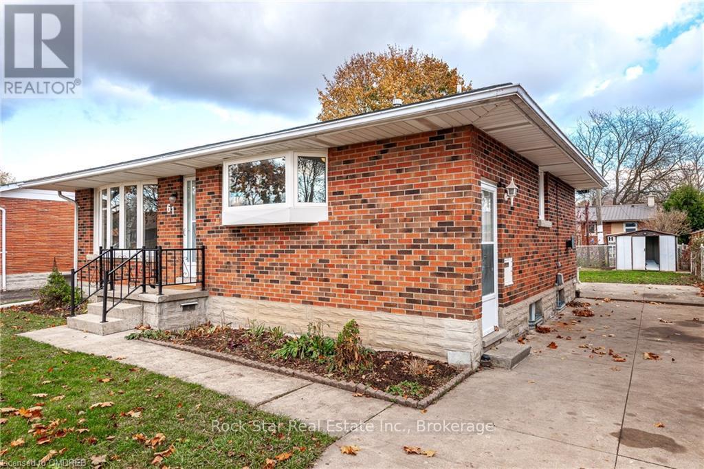 61 Mcdonald Street, Stratford, Ontario  N5A 4W4 - Photo 4 - X10418420