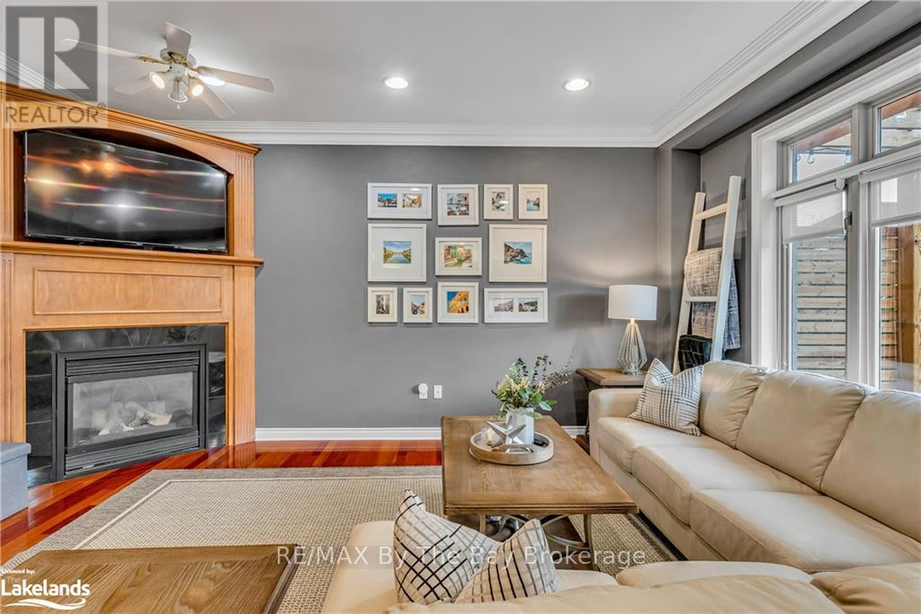 5335 Cosentino Gardens, Mississauga, Ontario  L4Z 3Z3 - Photo 8 - W10438816