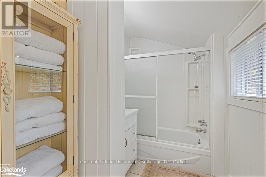 1017 Dark Bay Road, Muskoka Lakes (Wood (Muskoka Lakes)), Ontario  P0C 1A0 - Photo 23 - X10895952