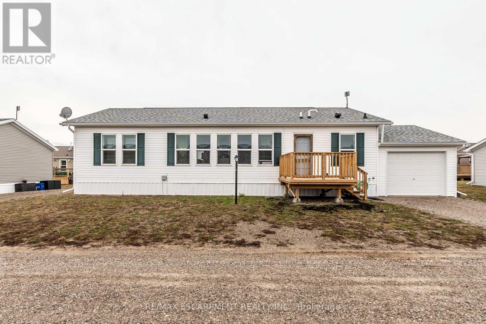 Property at 17 BENT WILLOW COURT image 1