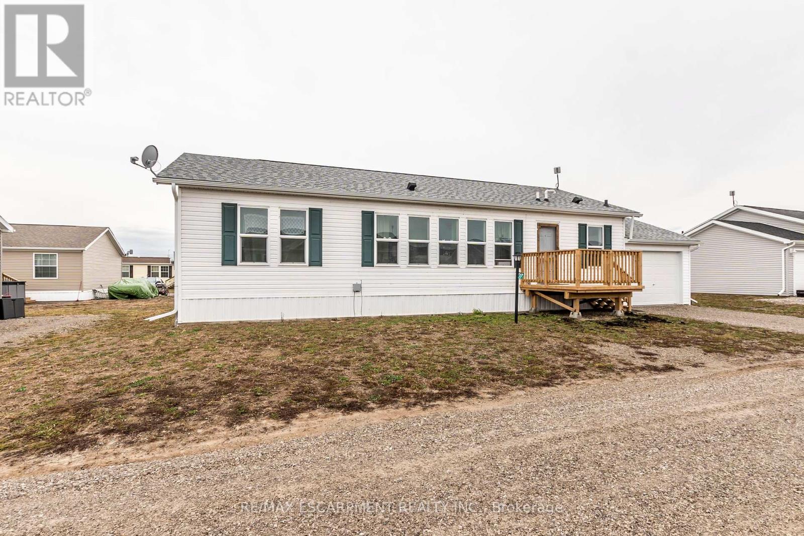 Property at 17 BENT WILLOW COURT image 2