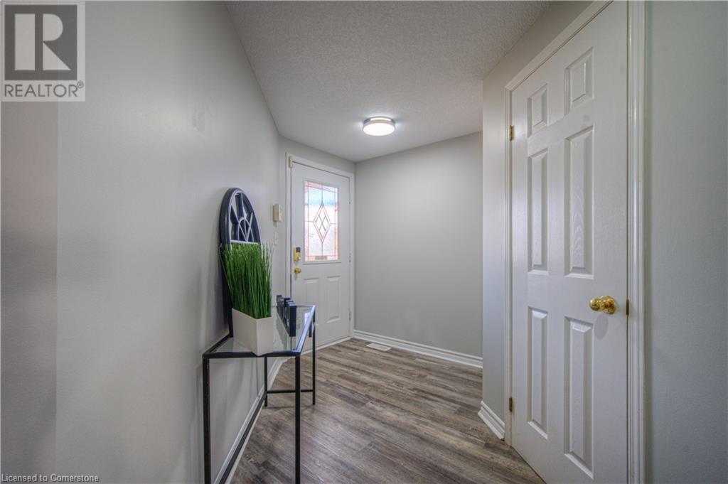 83 Bridlewreath StreetKitchener, Ontario  N2E 3V6 - Photo 4 - 40685600