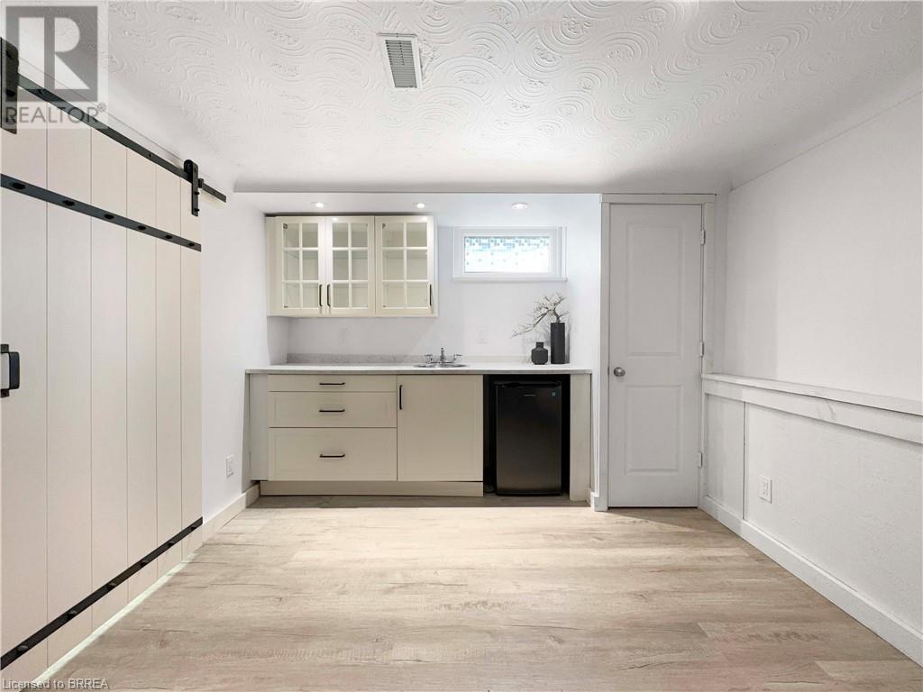 101 Ninth Avenue, Brantford, Ontario  N3S 1E6 - Photo 12 - 40685601