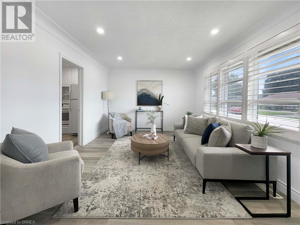 101 Ninth Avenue, Brantford, Ontario  N3S 1E6 - Photo 3 - 40685601