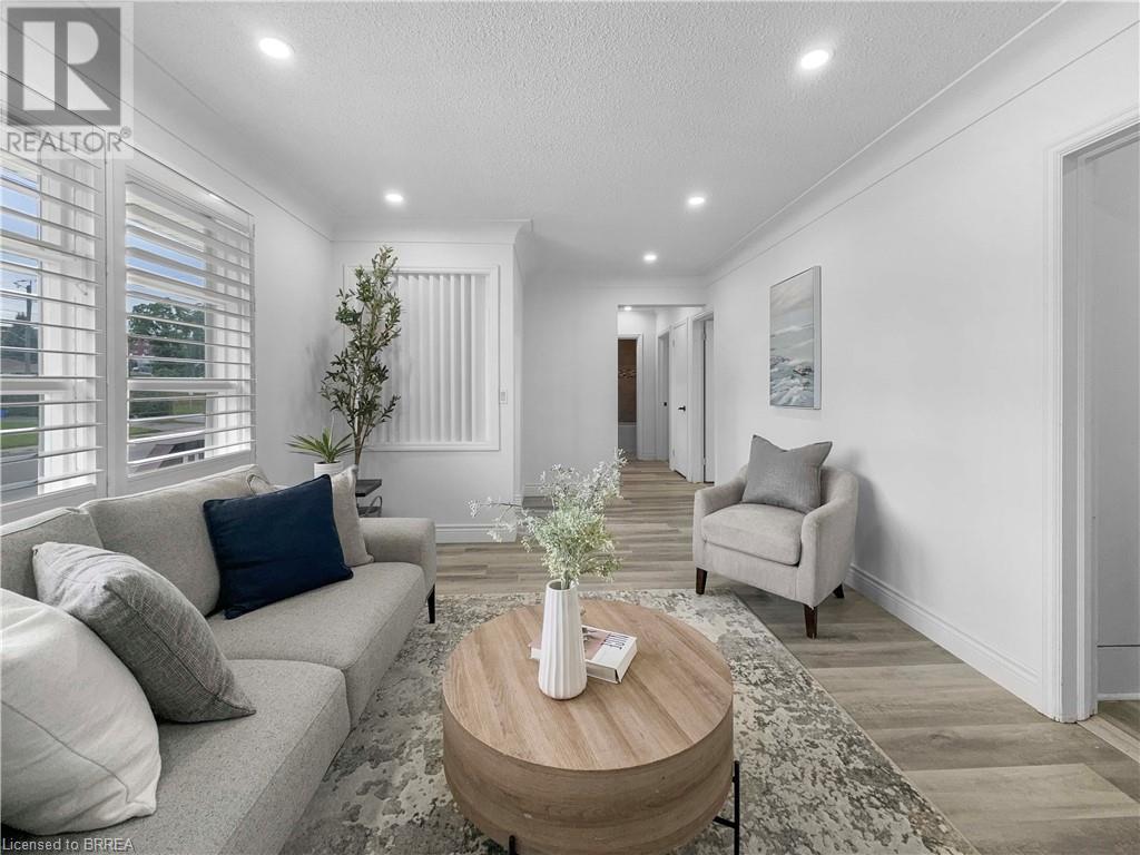 101 Ninth Avenue, Brantford, Ontario  N3S 1E6 - Photo 5 - 40685601