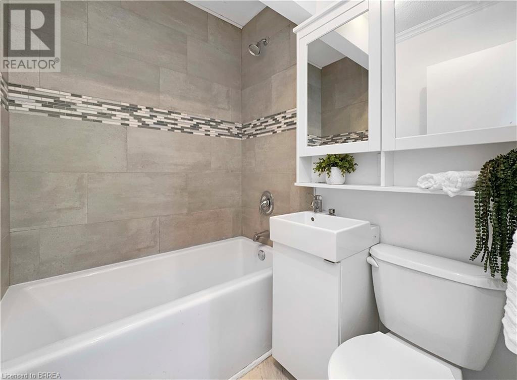 101 Ninth Avenue, Brantford, Ontario  N3S 1E6 - Photo 8 - 40685601