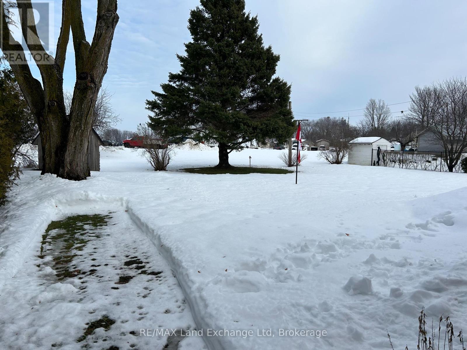 81 Queen Street, Morris-Turnberry, Ontario  N0G 1G0 - Photo 18 - X11895146