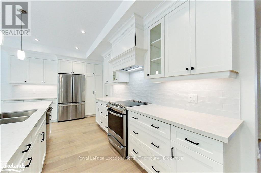 8 - 134 Landry Lane, Blue Mountains, Ontario  N0H 2P0 - Photo 4 - X10440397