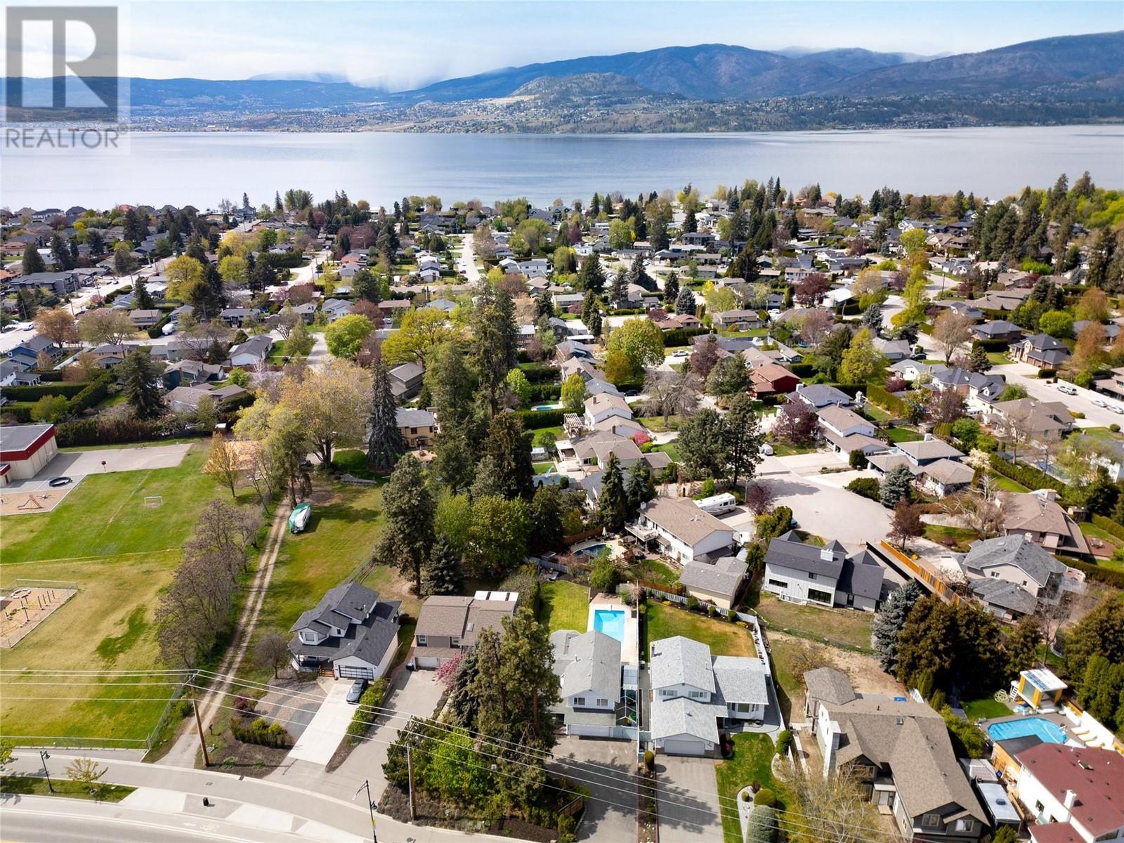 4452 Lakeshore Road, Kelowna, British Columbia  V1W 1W8 - Photo 28 - 10326723