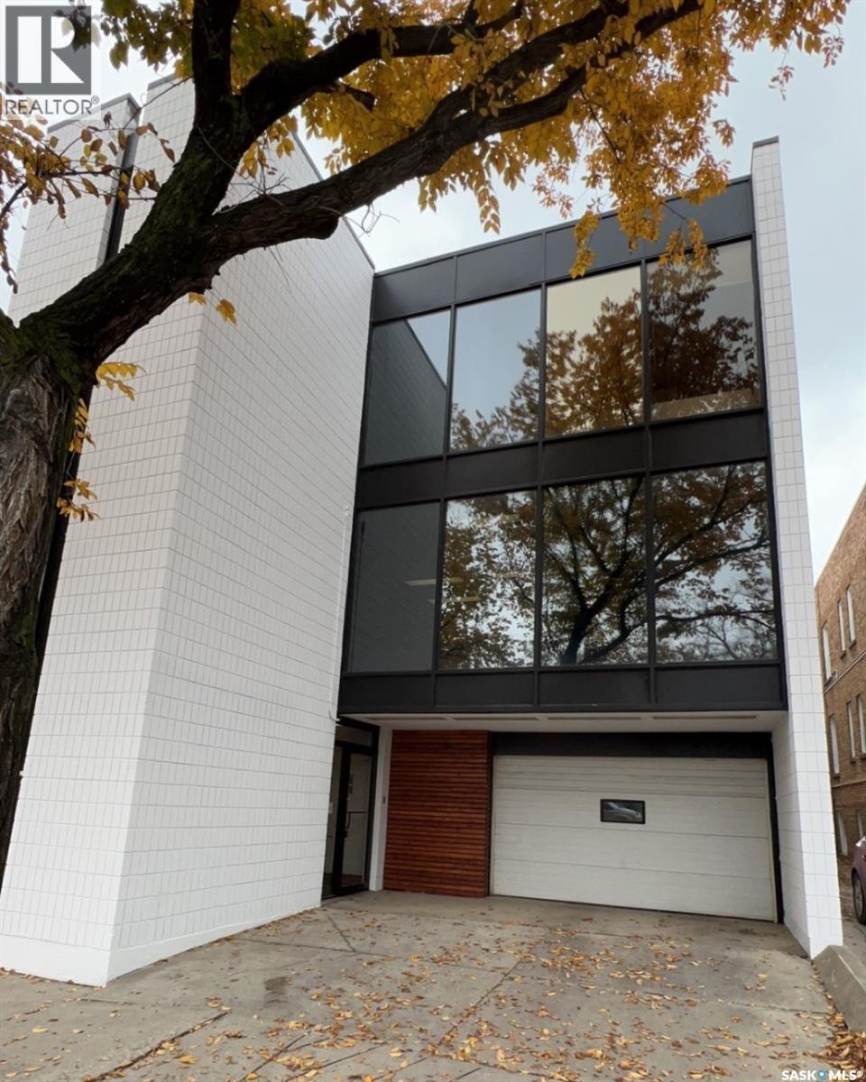 2075 Hamilton STREET, Regina, Saskatchewan