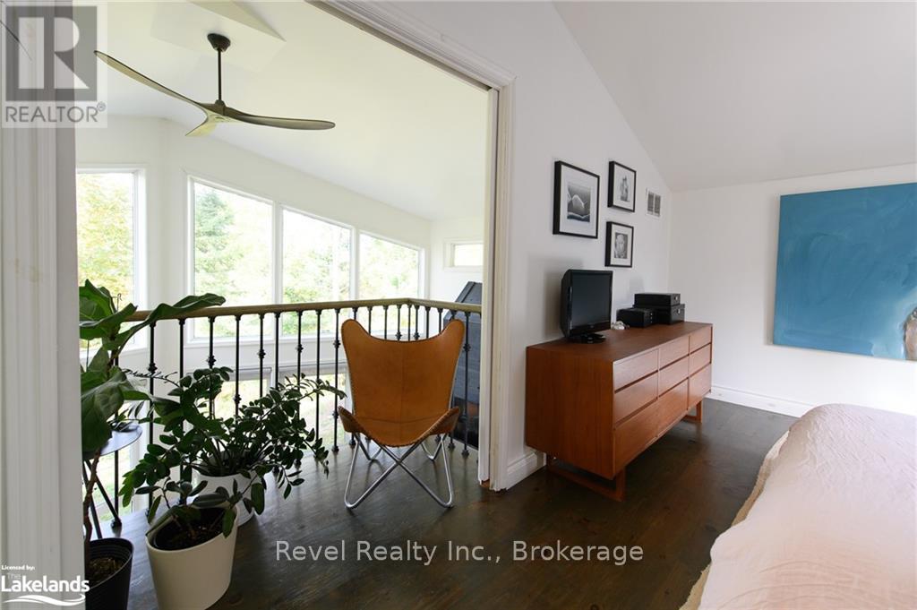 3 Simcoe Street, Wasaga Beach, Ontario  L9Z 1T3 - Photo 28 - S10440136