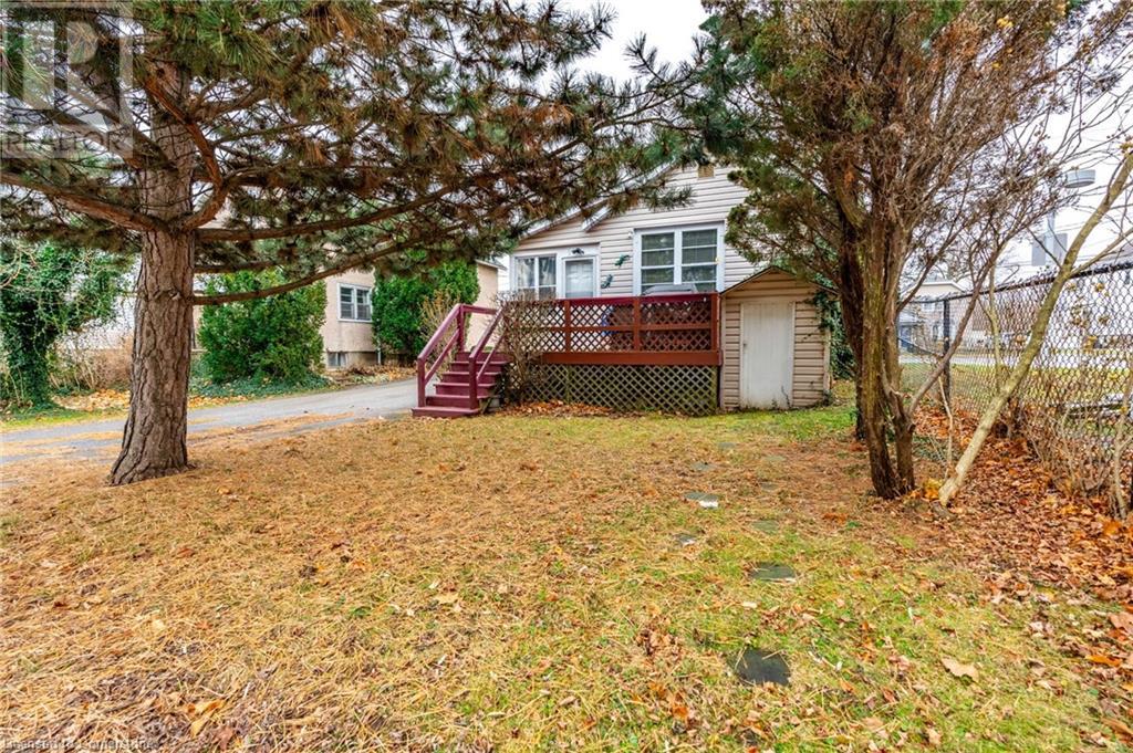 35 Ontario Street, Grimsby, Ontario  L3M 3H2 - Photo 18 - 40685008